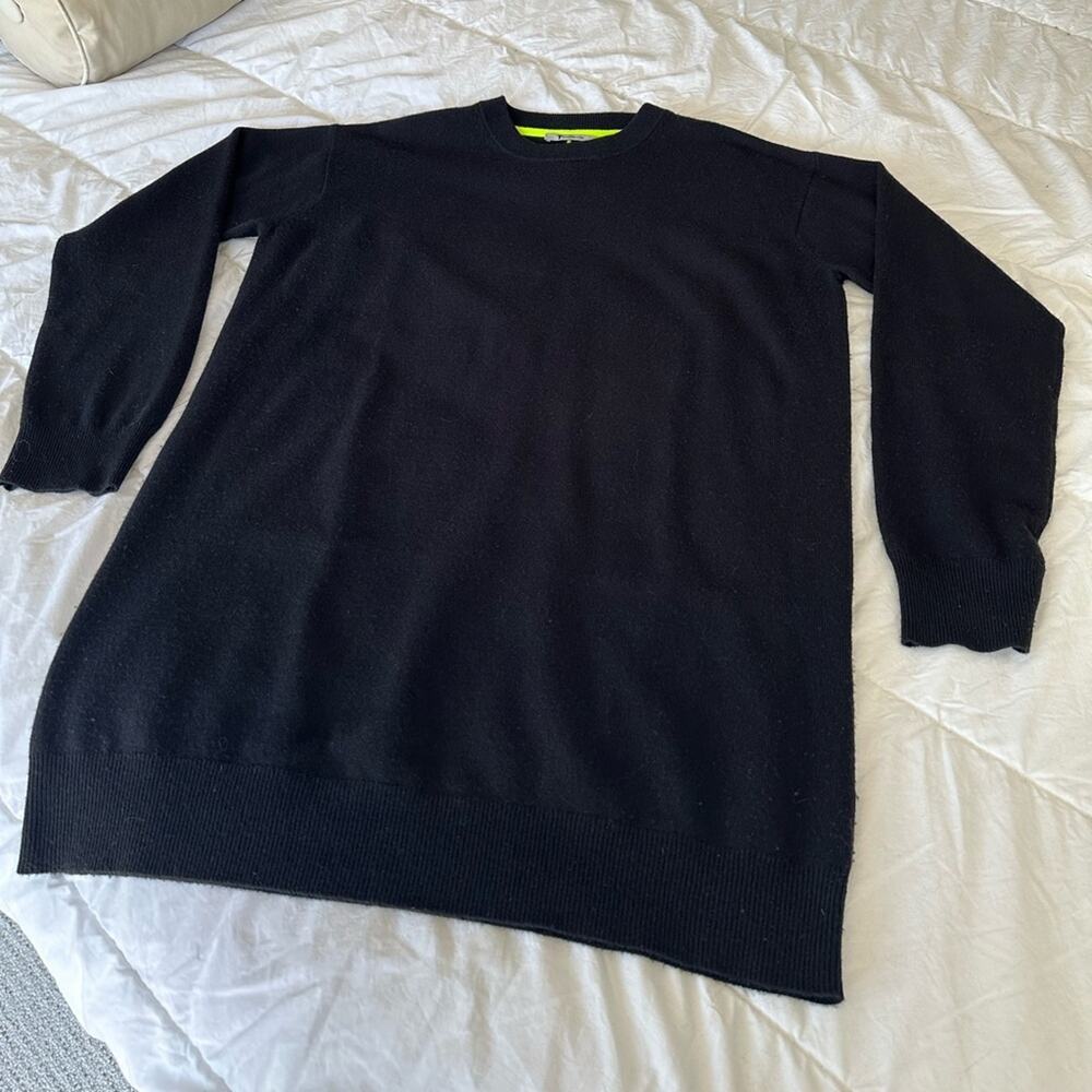 Alexander Wang black knit with neon green stripe, size medium - Picture 6 of 13